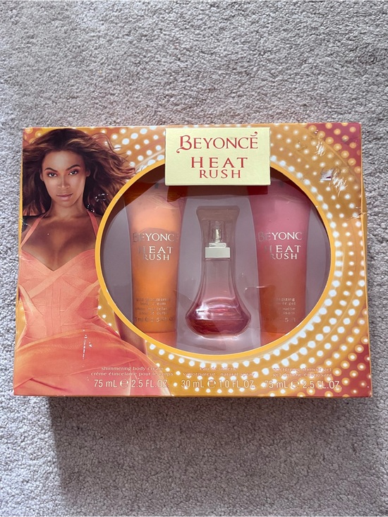 Beyonce Other - Rare- Vintage Unopened Heat Rush Women's Fragrance Gift Set - Orange/Pink